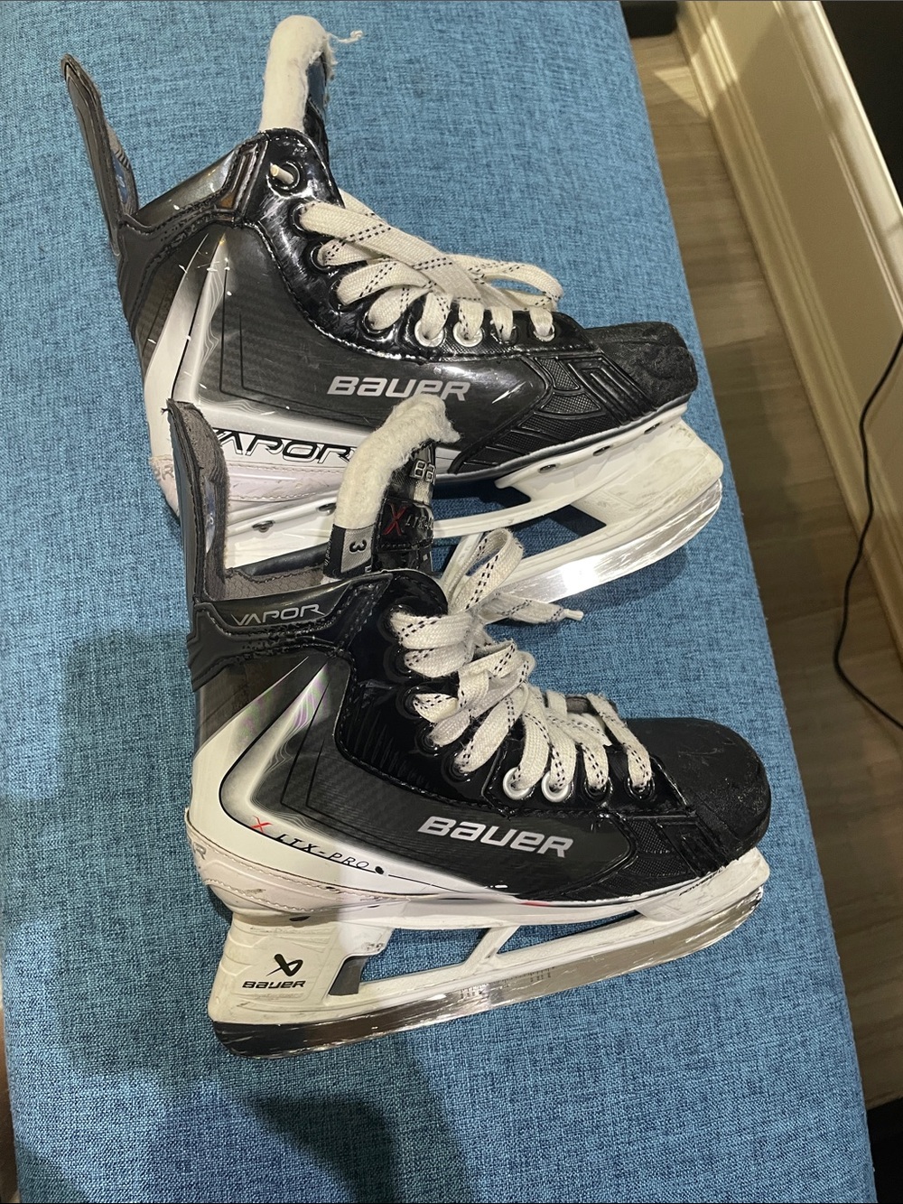Bauer Kids Black and White Vapor Hockey Skates